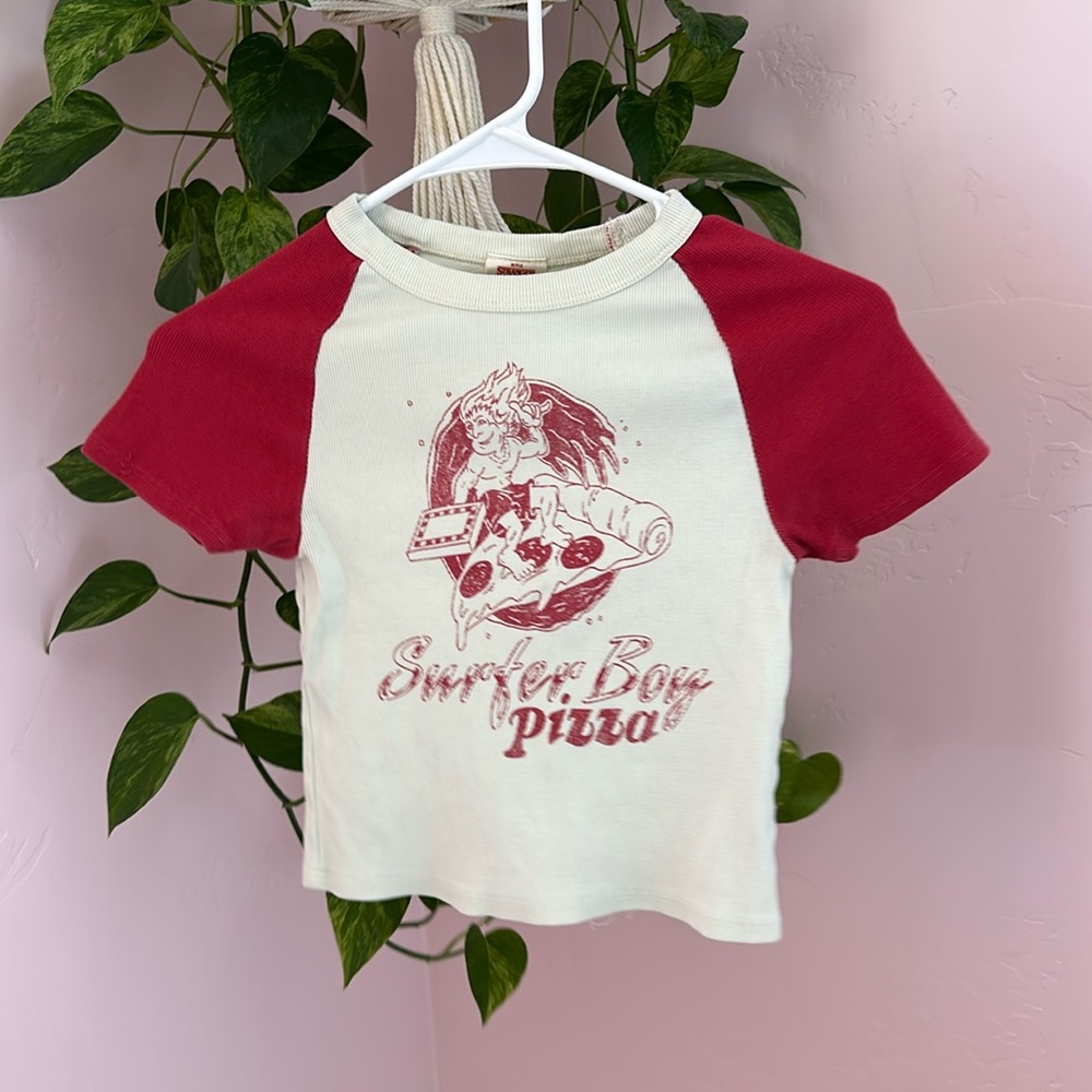 PACSUN - Stranger things baby tee (adult)